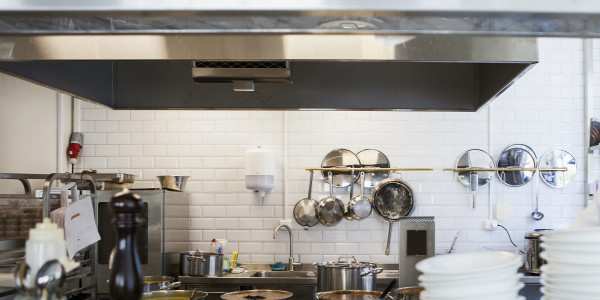Limpiezas Campanas Extractoras de Cocinas Muro · Cocina de Restaurantes