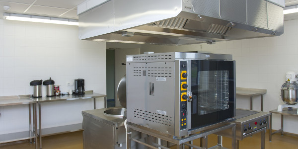 Limpiezas Campanas Extractoras de Cocinas Fornalutx · Cocina de Hospitales