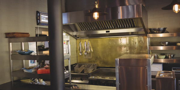 Limpiezas Campanas Extractoras de Cocinas Fornalutx · Cocina de Take Away